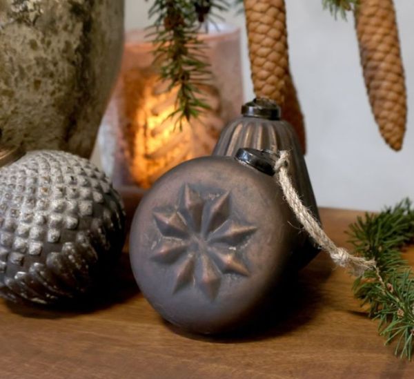 ChicAntique Jule kugle Flad brun 