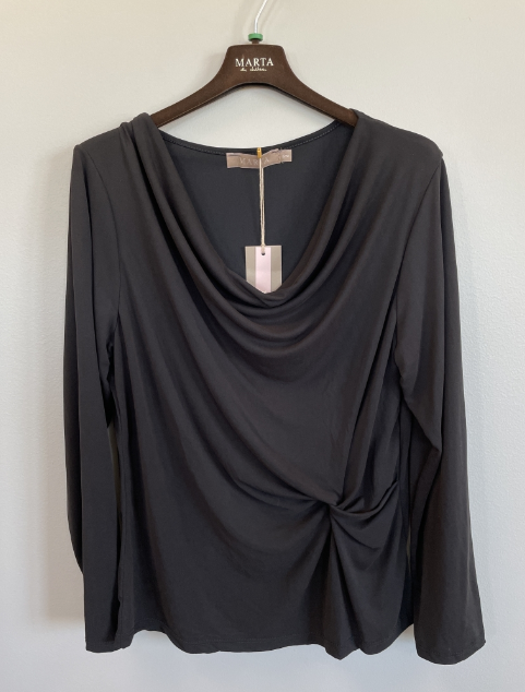 Marta De Chateau - bluse med vandfald 7988 sort